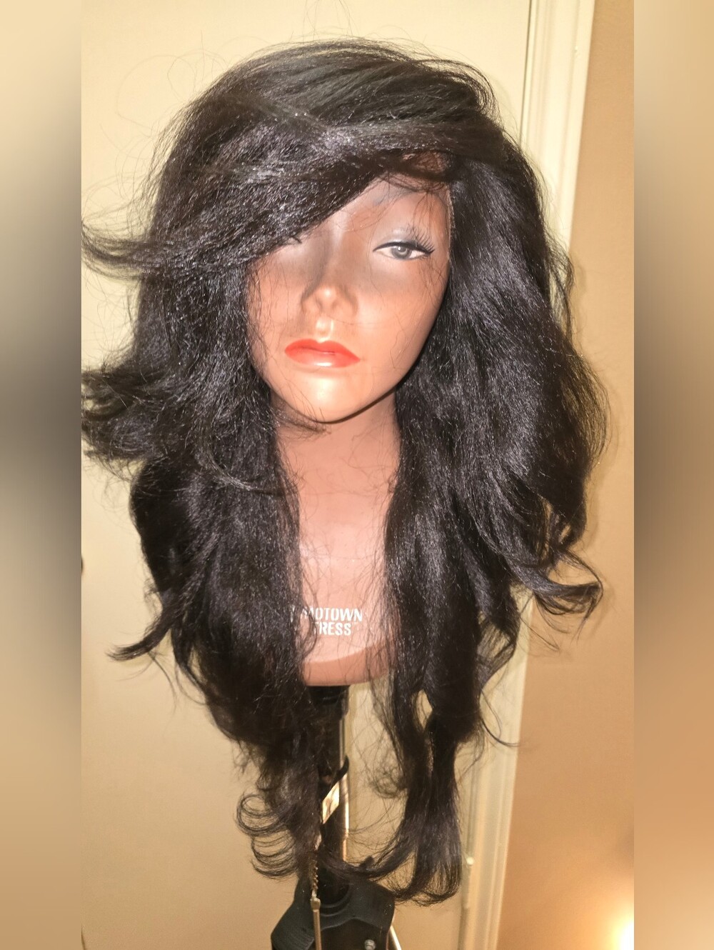Long Wavy Synthetic Wig With Beautiful Layers